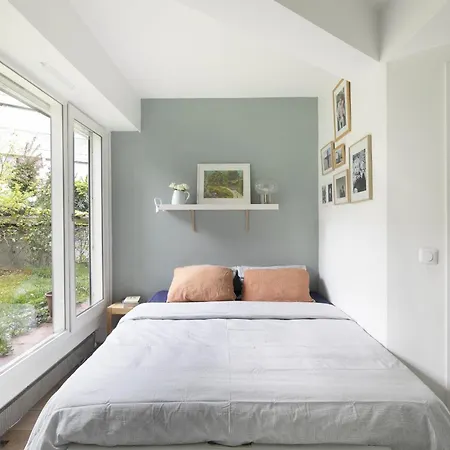 아파트 Charming And Cozy Cocoon With Three Terraces